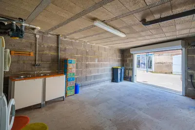 Plan de l'établissement Les Flots - Wi-Fi, TV, Garages, Central