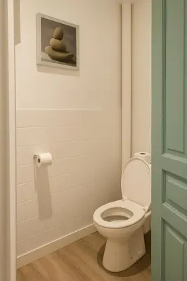 Salle de bains dans l'établissement Lumineux T2, 2 pers, jardin & terrasse au calme