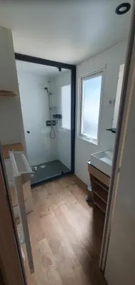 Salle de bains dans l'établissement Kabana 34 entre terre et mer