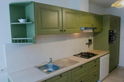 Cuisine ou kitchenette dans l'établissement Cozy house with garden, comfort for 6 people
