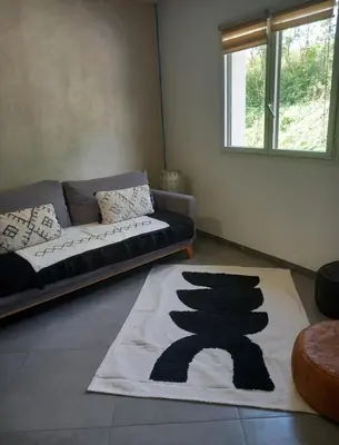 Coin salon dans l'établissement Charming house between city and countryside