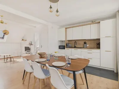Cuisine ou kitchenette dans l'établissement Vue mer - Appart pour 2 adultes et 1 enfant