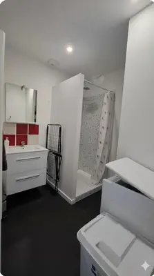 Salle de bains dans l'établissement Gîte les Herbiers