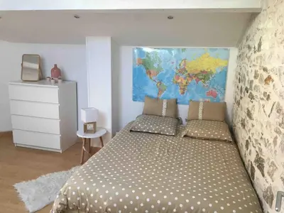 Un ou plusieurs lits dans un hébergement de l'établissement Maison de charme 18e entre mer et campagne