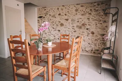 Coin salon dans l'établissement Grange Les Sens Ciel