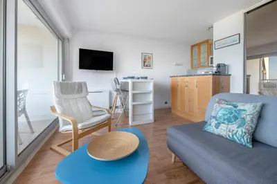 Cuisine ou kitchenette dans l'établissement Face Mer, appartement pour 4 personnes