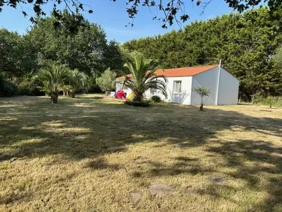 Jardin de l'établissement maison 4 chambres