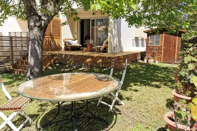 Jardin de l'établissement Appartement T2 avec jardin proche plage
