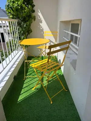 Balcon ou terrasse dans l'établissement Appartement centre ville et proche mer