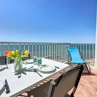 Apartment Le Sextant by Interhome