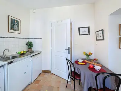 Cuisine ou kitchenette dans l'établissement Holiday Home Le Sandier-2 by Interhome