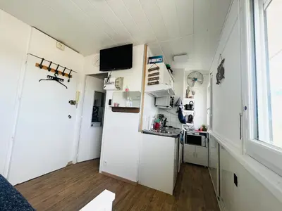 Cuisine ou kitchenette dans l'établissement Studio Lumineux en Bord de Mer