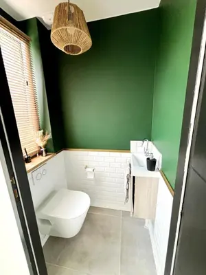 Salle de bains dans l'établissement Zéphyr - Maison 3 Chambres avec jacuzzi - Proche aéroport et Nantes