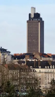 Vue générale sur Nantes ou vue de la ville depuis l'appartement