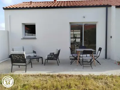 Terrasse ou espace extérieur de l'établissement Charmant gîte avec terrasse à La Barre-de-Monts - FR-1-426-586