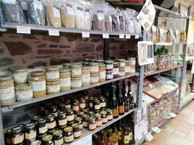 Supermarché ou boutique de la maison de vacances ou à proximité