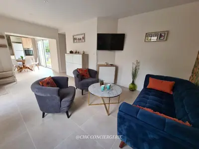 Télévision ou salle de divertissement dans l'établissement Maison du Puy avec jardin clos, 4 min Puy duFou