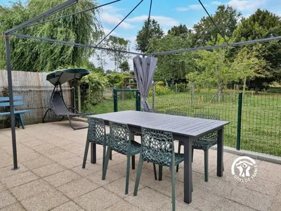 Jardin de l'établissement Gîte du Hérisson, 6 personnes