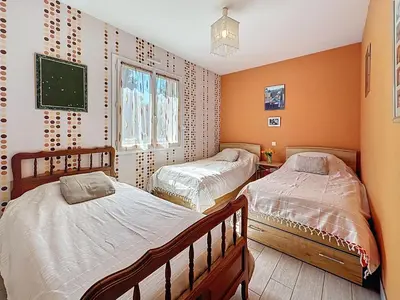 Un ou plusieurs lits dans un hébergement de l'établissement Holiday Home Villa Sel et Pins by Interhome