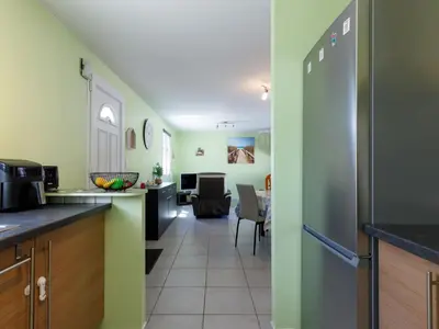 Cuisine ou kitchenette dans l'établissement Holiday Home La Haute Musse by Interhome