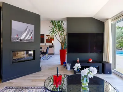 Télévision ou salle de divertissement dans l'établissement Villa Le Grand Large by Interhome