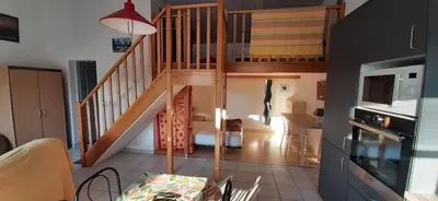Cuisine ou kitchenette dans l'établissement Location tout confort 4 à 6 pers Idéal pour une famille