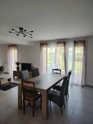Coin salon dans l'établissement Maison 3 chambres
