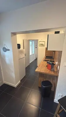 Cuisine ou kitchenette dans l'établissement Logement calme entre Terre et Mer