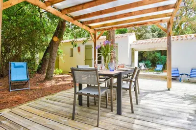 Jardin de l'établissement 500 m de la plage - jardin - maison pour 6