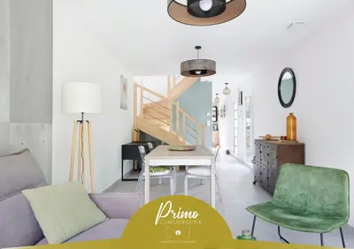Coin salon dans l'établissement Les Lambannières - Maison neuve, calme avec jardin