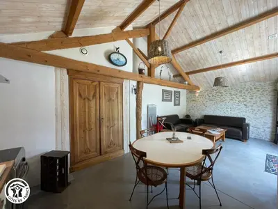 Coin salon dans l'établissement Maison plain-pied au cœur du Marais breton, proche plages et Ile d'Yeu - FR-1-426-589