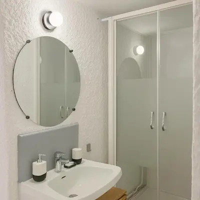 Salle de bains dans l'établissement Logement historique - Maison David d Angers