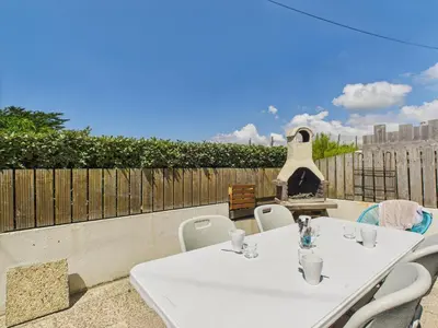 Plan de l'établissement 20 m de la plage, appart pour 4, terrasse