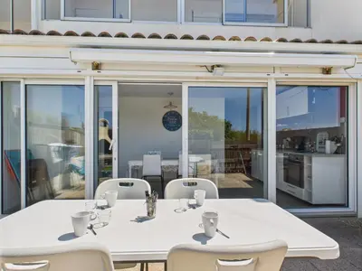 Balcon ou terrasse dans l'établissement 20 m de la plage, appart pour 4, terrasse