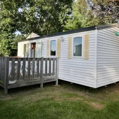 Mobil-home 2 chambres avec terrasse - API-1-52-456
