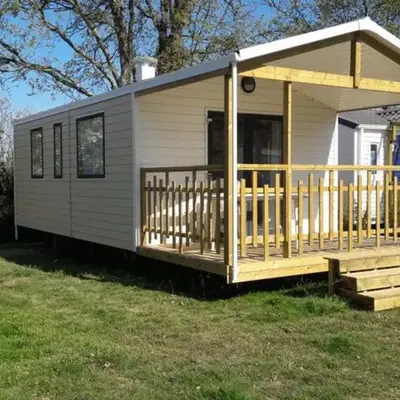 Mobil Home 23m² avec Terrasse - 4 Pers - API-1-52-383
