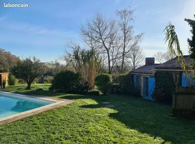 Piscine de l'établissement Gîte Le Temps d'Une Vie ou située à proximité