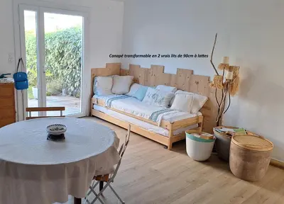 Coin salon dans l'établissement Maison Noirmoutier plage des Sableaux