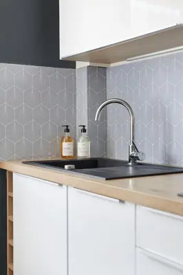 Cuisine ou kitchenette dans l'établissement Les Capucines - Appt proche Talensac avec parking