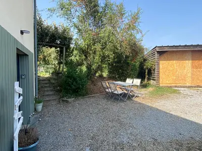 Jardin de l'établissement Studio de la Baroud Family