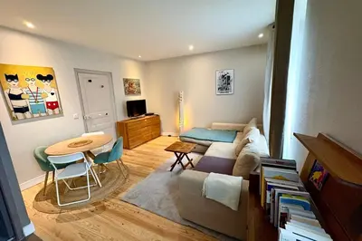 Coin salon dans l'établissement Bright apartment for 4 people in Nantes
