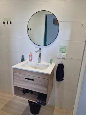 Plan de l'établissement Chambre indépendante avec terrasse extérieure proche aéroport et Nantes centre