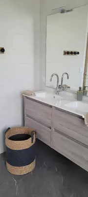 Salle de bains dans l'établissement La maison de Sophie