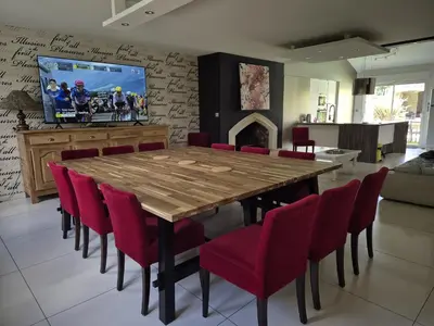Télévision ou salle de divertissement dans l'établissement 229 - villa de la fosse a l ane