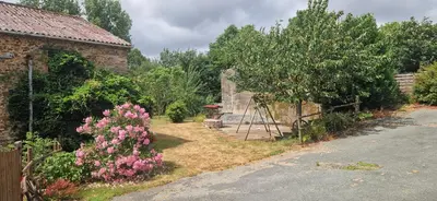Jardin de l'établissement Chambre les orchidées