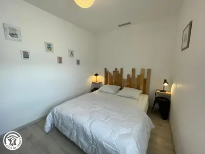 Un ou plusieurs lits dans un hébergement de l'établissement Maison climatisée proche plage à Saint-Hilaire-de-Riez - FR-1-426-591