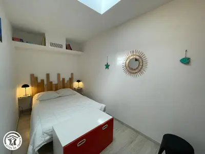 Un ou plusieurs lits dans un hébergement de l'établissement Maison climatisée proche plage à Saint-Hilaire-de-Riez - FR-1-426-591