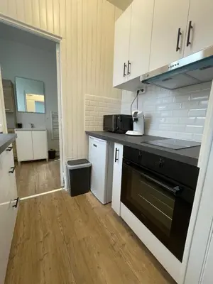 Cuisine ou kitchenette dans l'établissement Joli T2, plage à 5 min - Chez Marc et Patricia