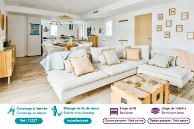 Coin salon dans l'établissement Piscine chauffée - Maison 6 adultes 2 enfants