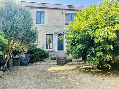 Jardin de l'établissement Charmante maison avec jardin dans le cœur de Savennières